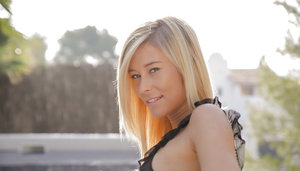 18 year old girl Bella nudeing off a cock in her graduation attire